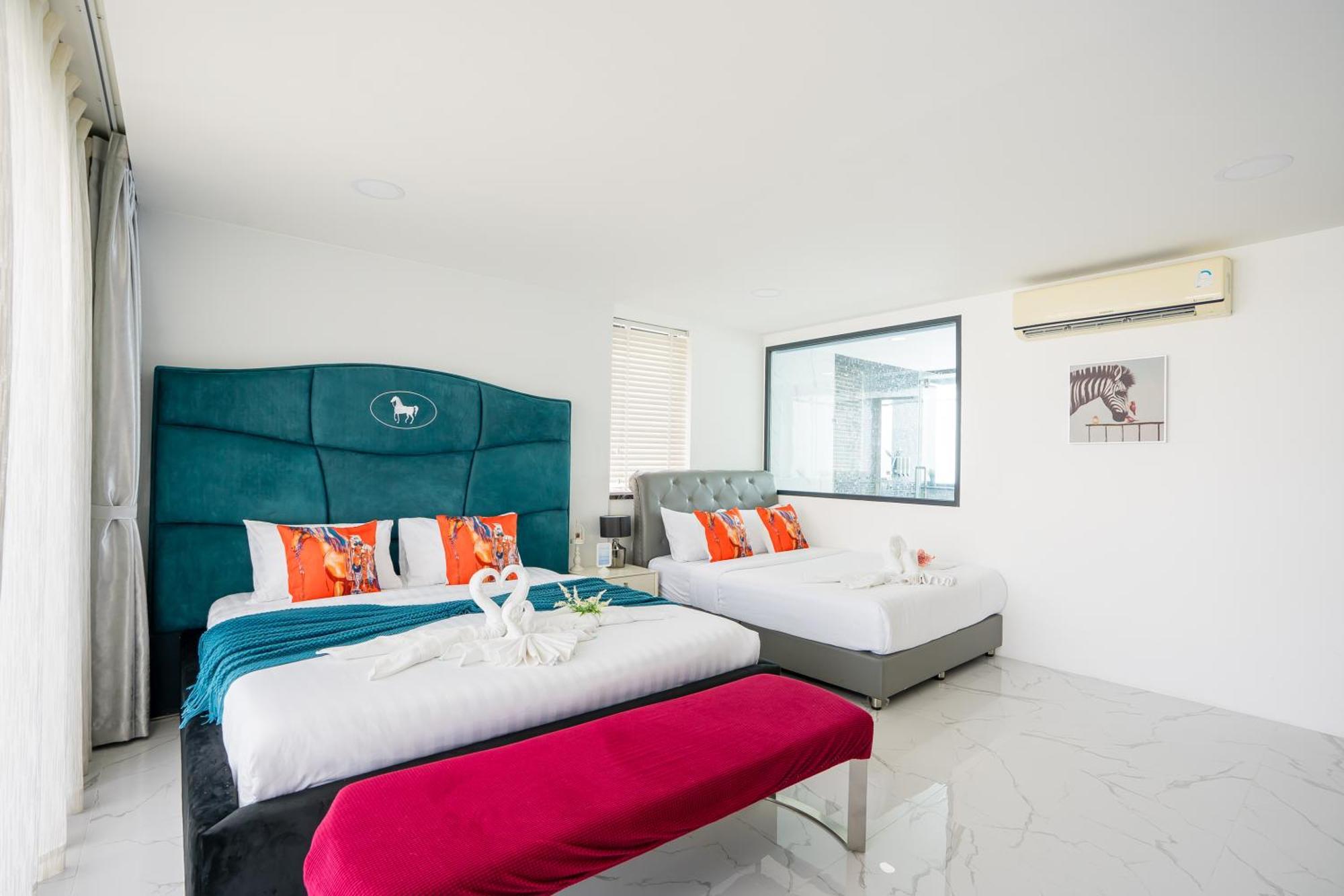 Your Days Pool Pattaya